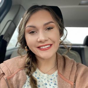 Meet your Posher, Cassidi